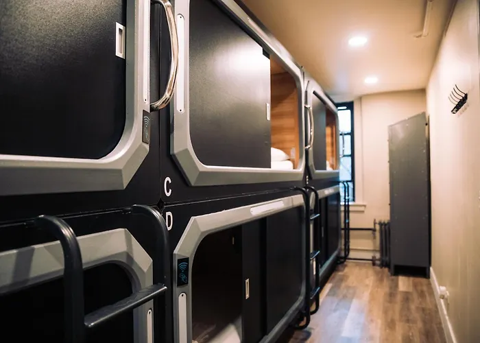 Kama Central ParkHostal